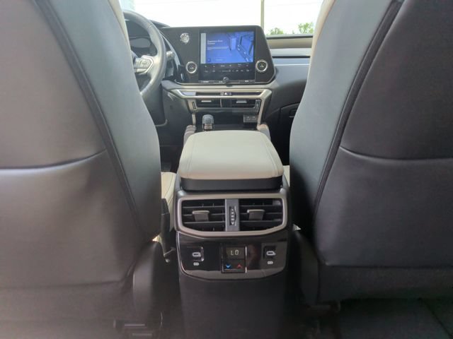 Used 2024 Lexus RX 350 FWD w/ Technology Package image 31