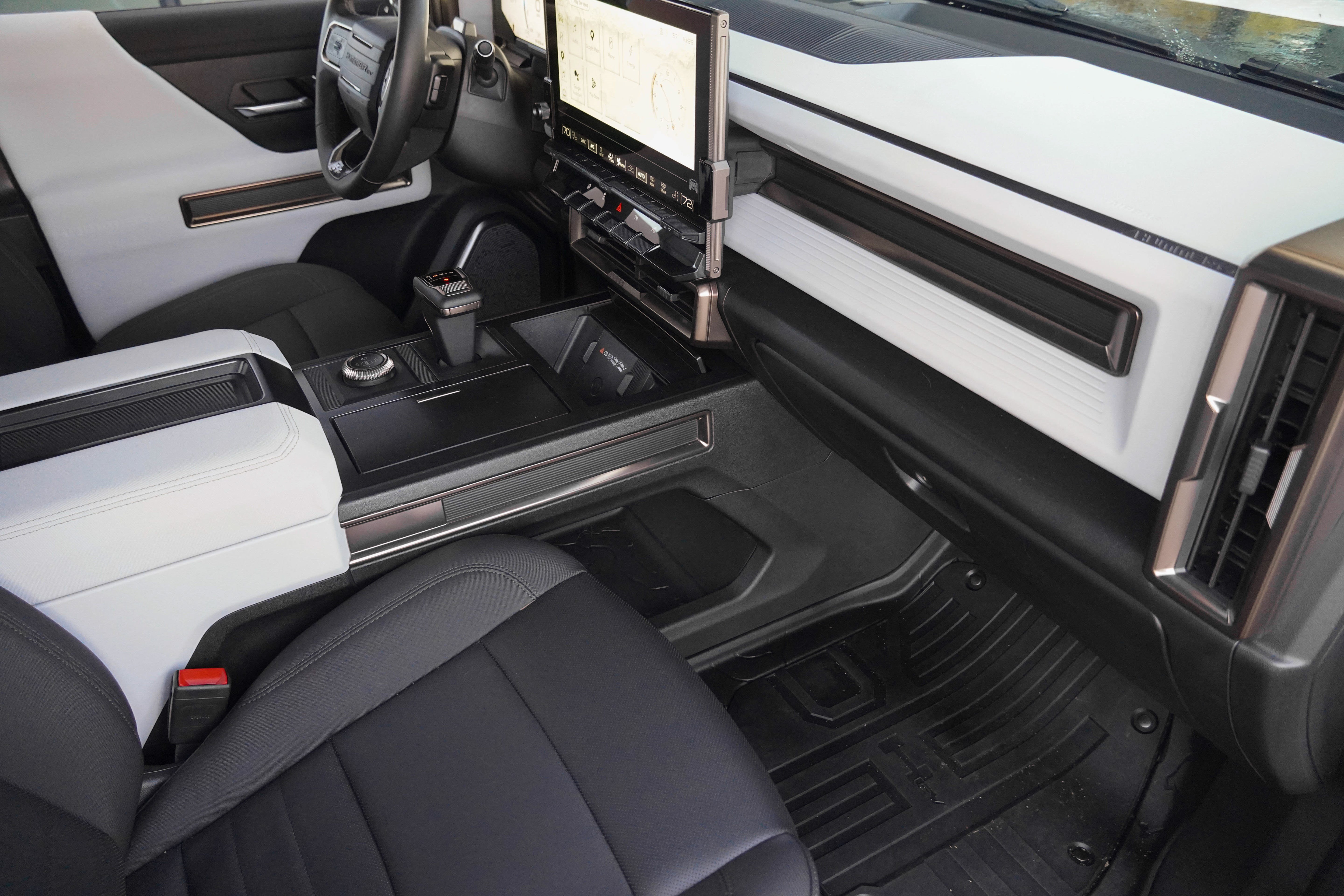Used 2024 GMC Hummer EV 3X AWD/4WD image 11