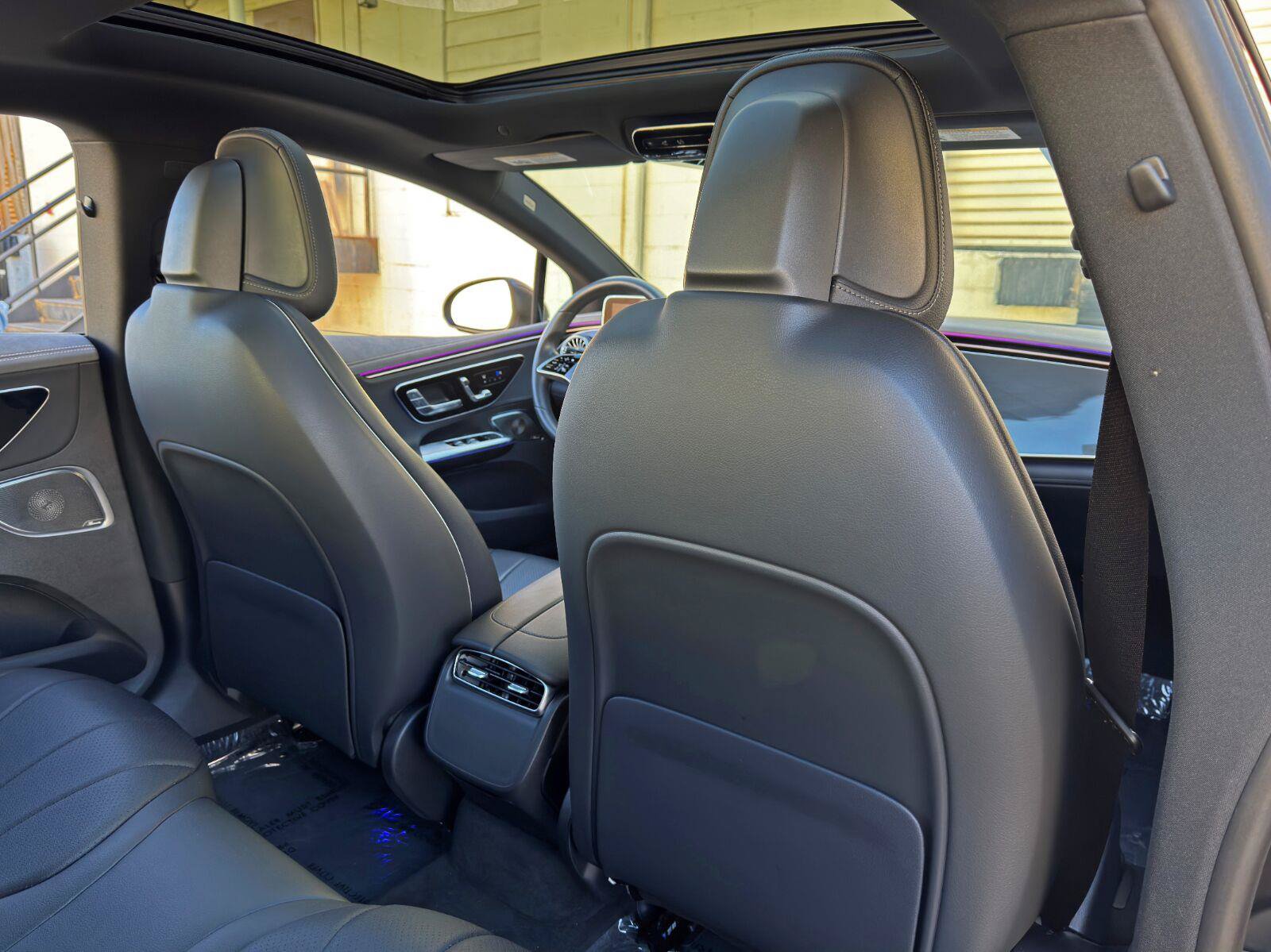 Used 2023 Mercedes-Benz EQE 500 4MATIC Sedan w/ Exclusive Trim Package image 39