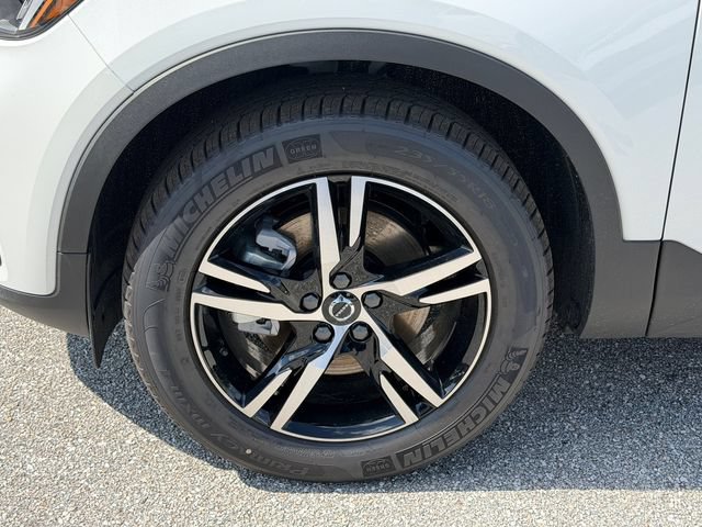 New 2026 Volvo XC40 B4 Core FWD image 11
