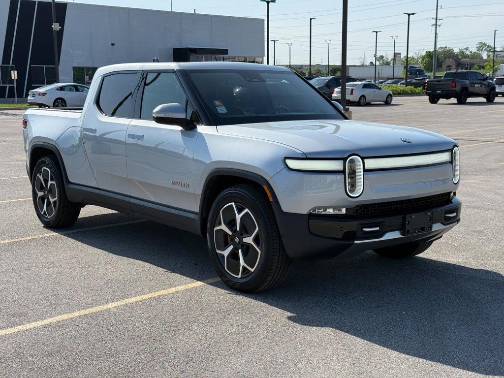Used 2022 Rivian R1T Adventure image 8