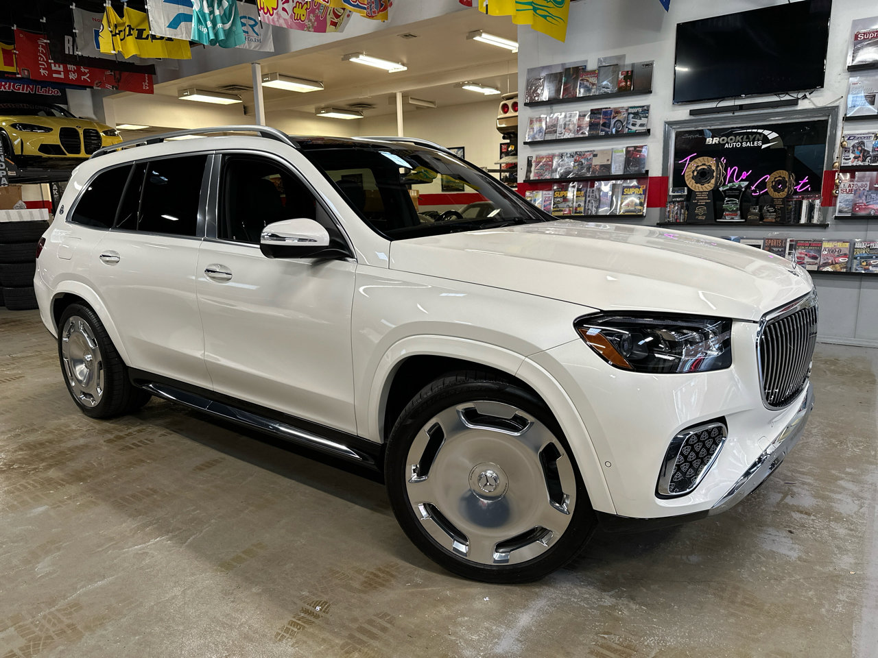 Used 2024 Mercedes-Benz Maybach GLS 600 4MATIC image 1