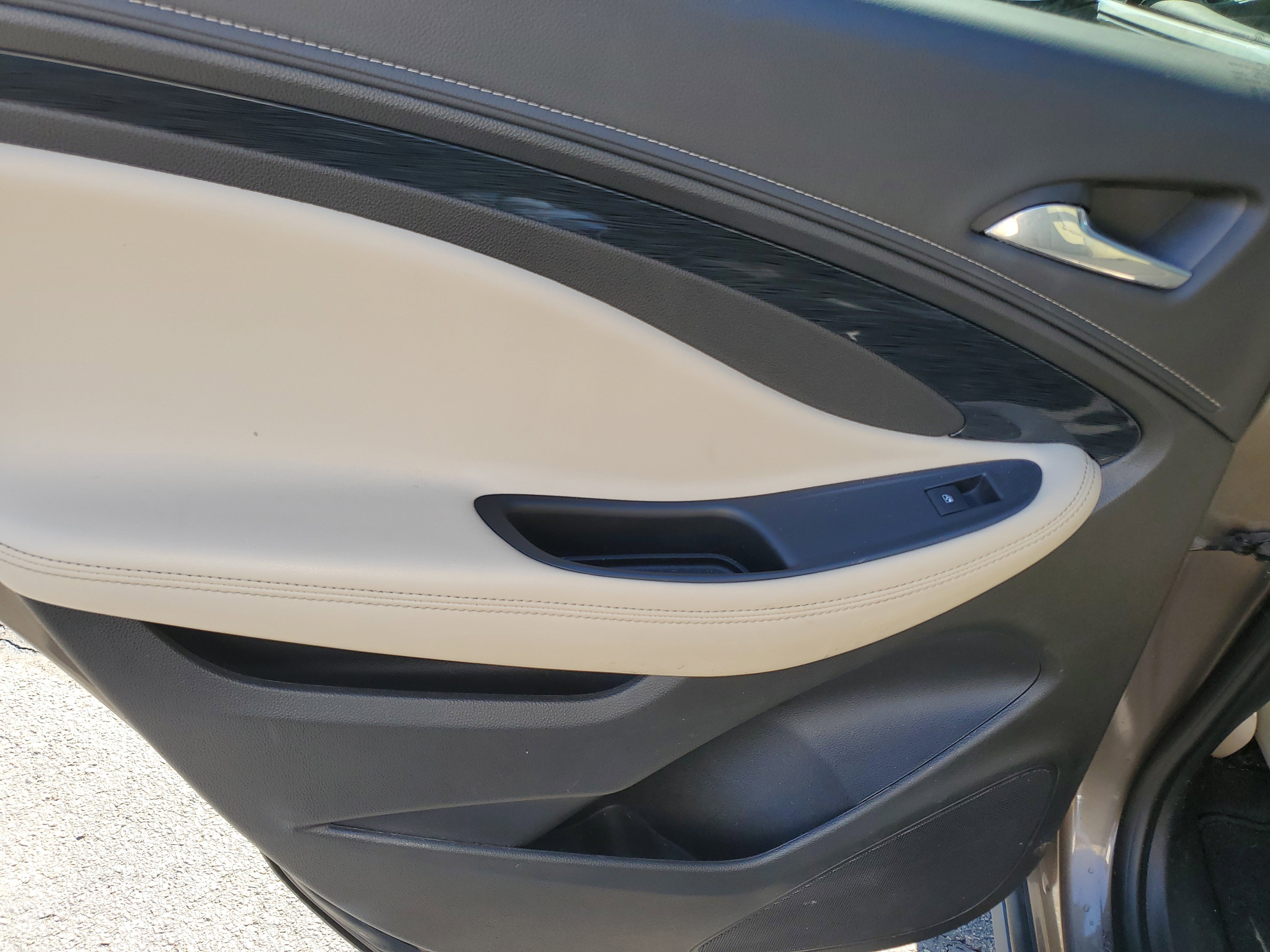 Used 2017 Buick Envision Premium image 14