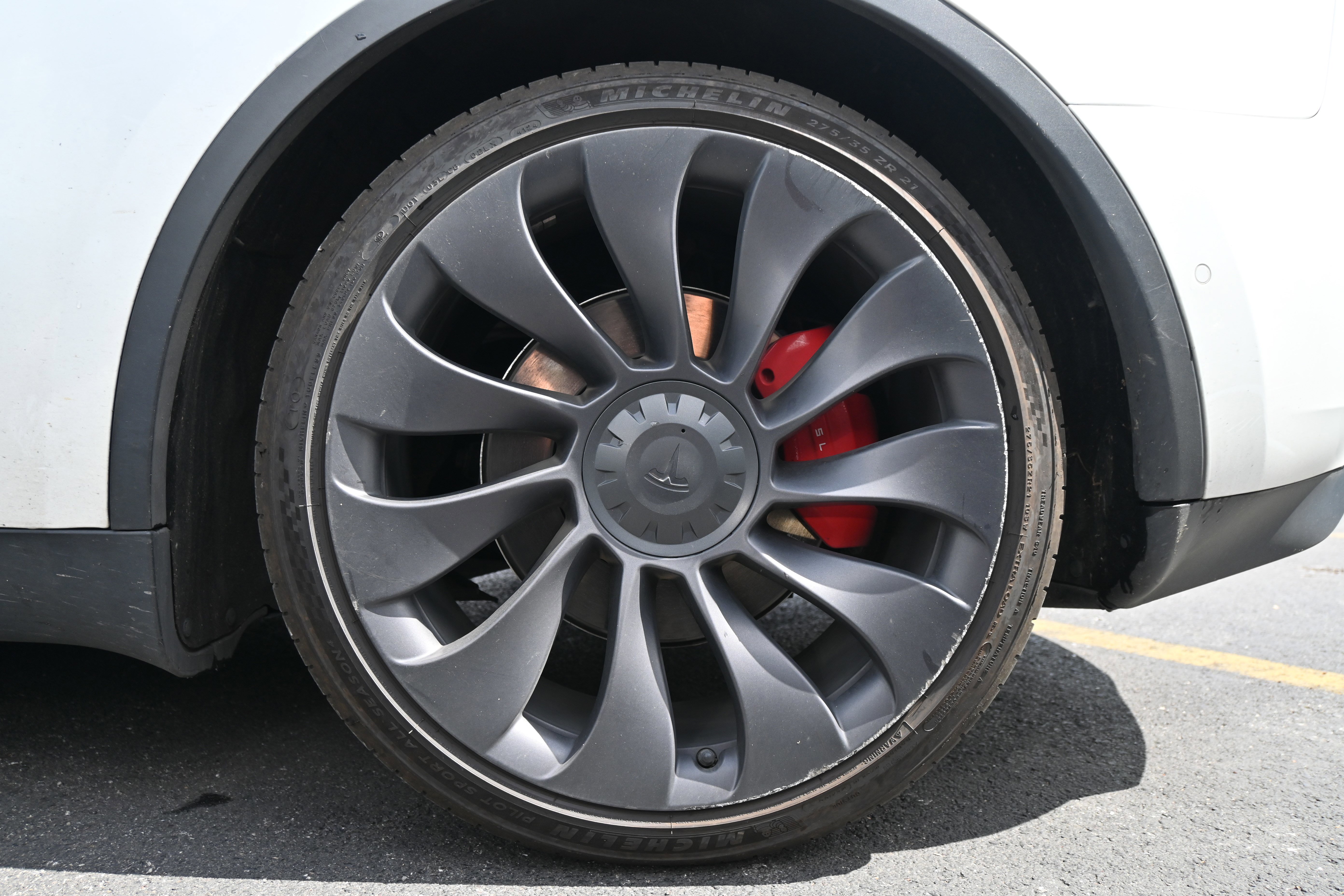 Used 2022 Tesla Model Y Performance image 12