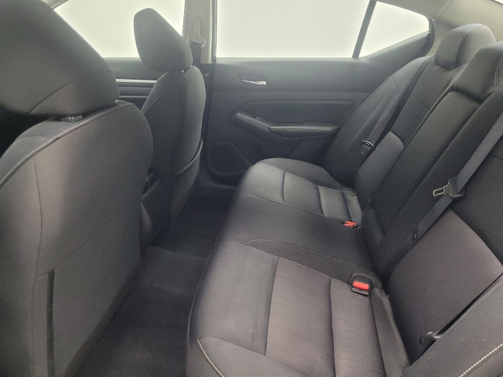 Used 2022 Nissan Altima 2.5 SV FWD image 18