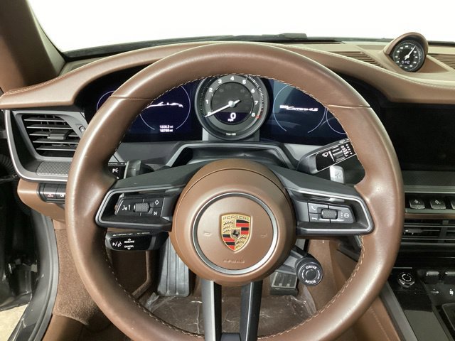 Used 2024 Porsche 911 Carrera 4S AWD/4WD image 18