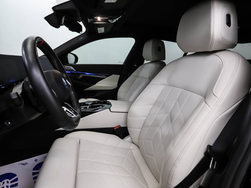 Used 2024 BMW i5 M60 w/ Premium Package AWD/4WD image 11