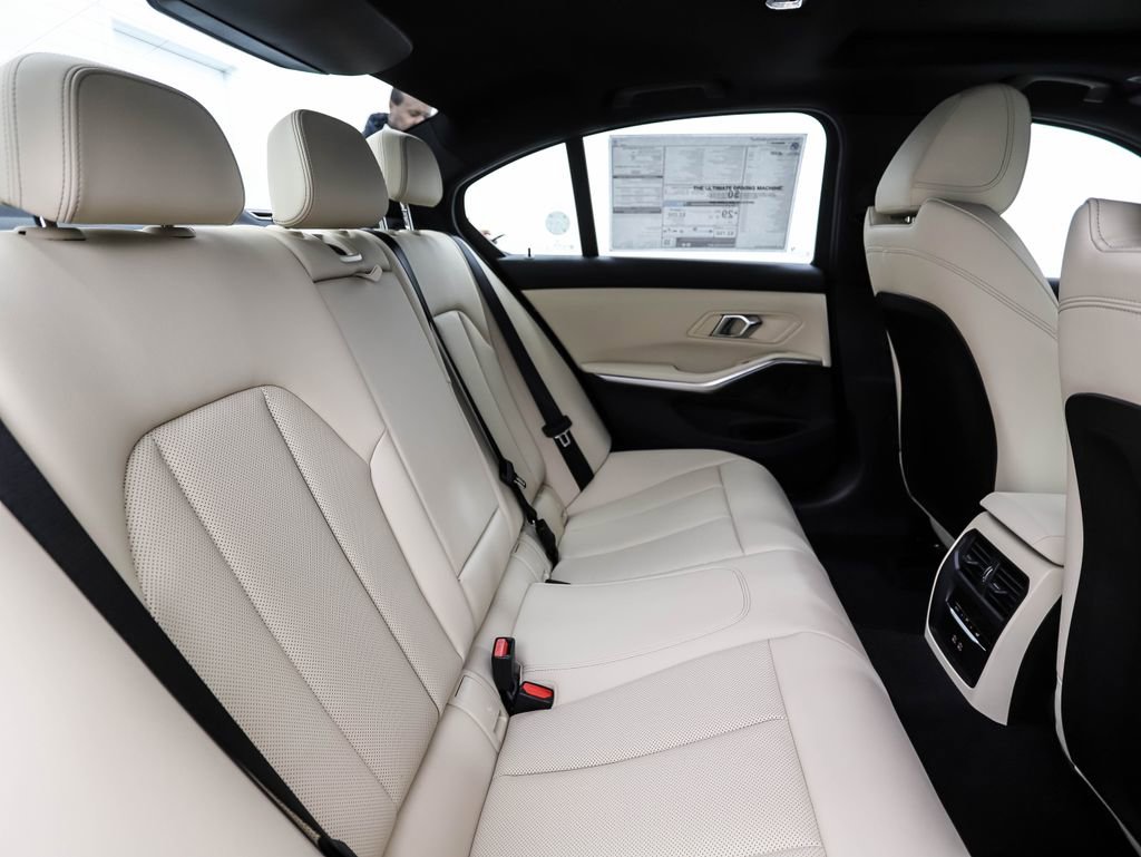 New 2026 BMW 330i xDrive Sedan w/ Premium Package image 27
