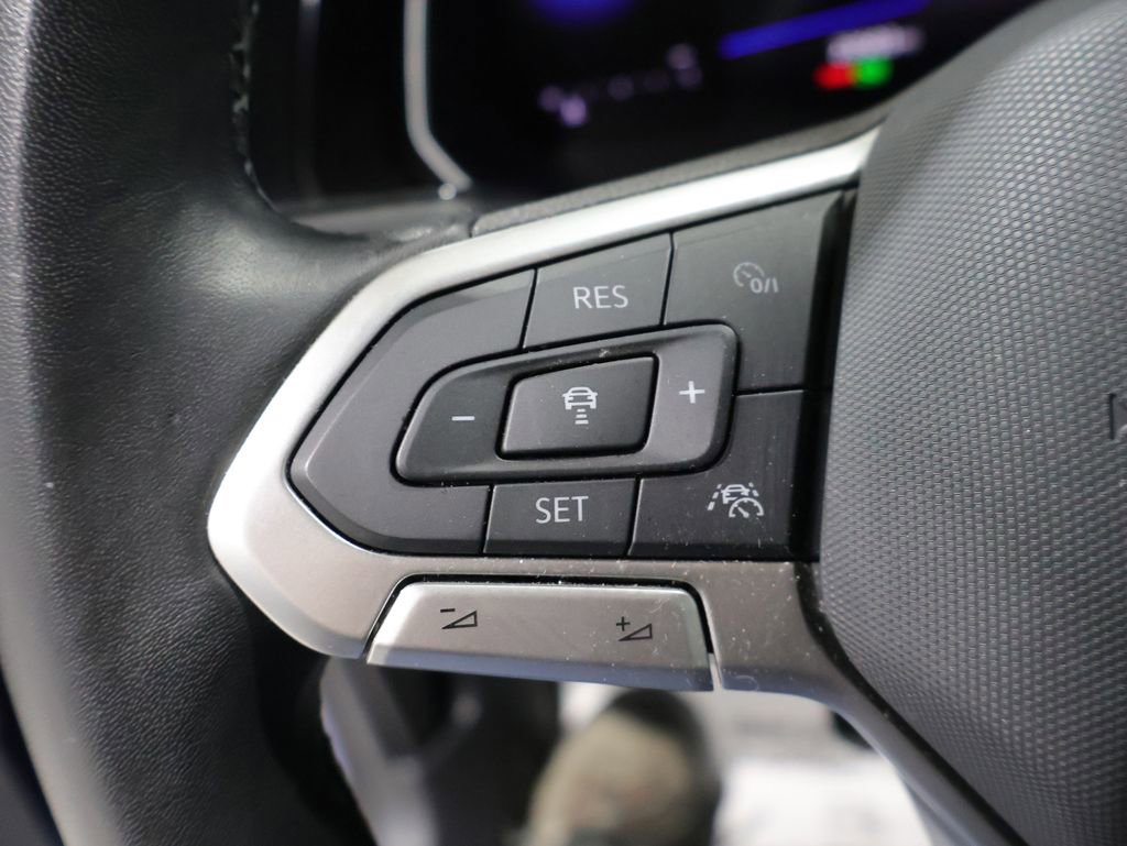 Used 2024 Volkswagen Jetta Sport image 33