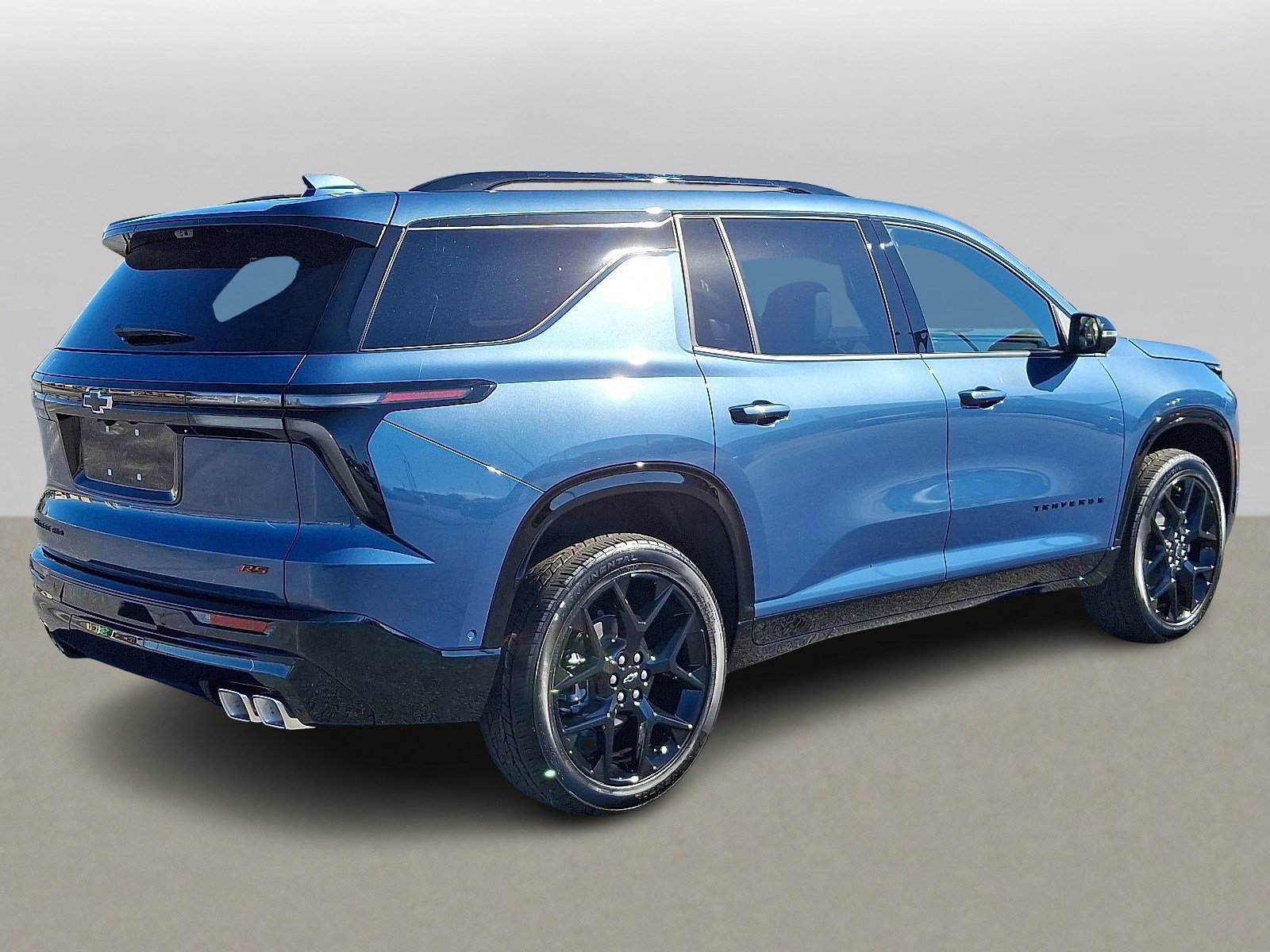New 2026 Chevrolet Traverse RS w/ LPO, Floor Liner Package image 3