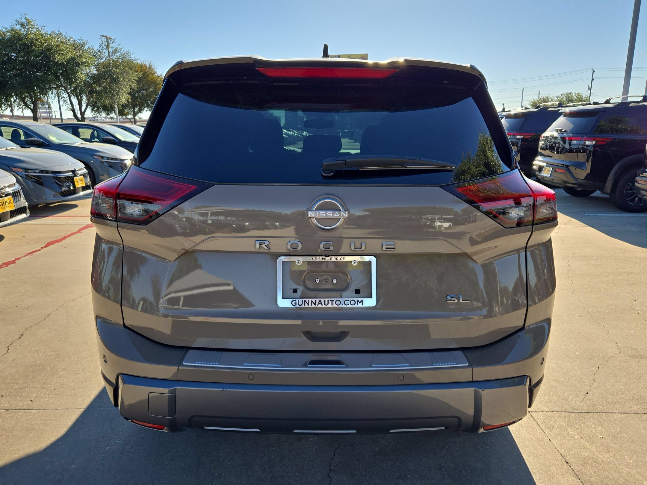 Certified 2024 Nissan Rogue SL w/ SL Premium Package FWD image 4