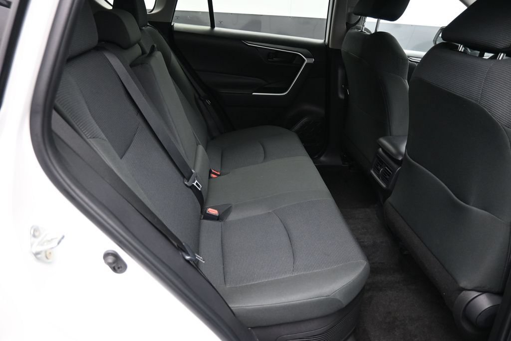 Certified 2024 Toyota RAV4 LE AWD/4WD image 23