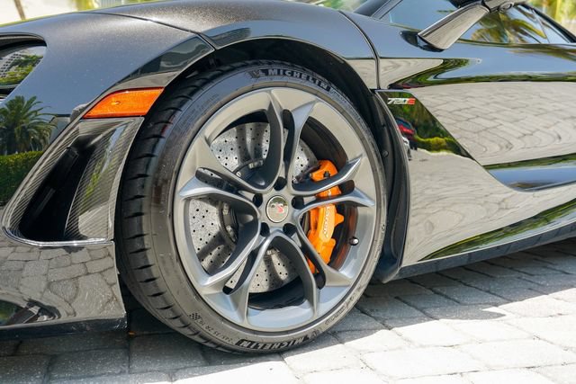 Used 2018 McLaren 720S Performance RWD image 45