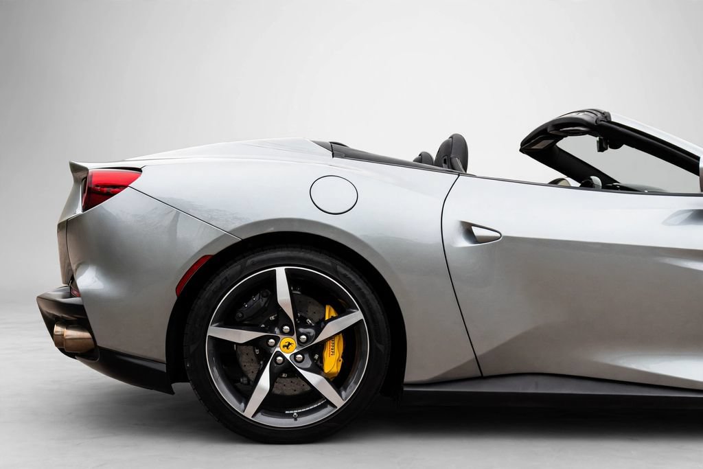 Certified 2022 Ferrari Portofino M RWD image 16