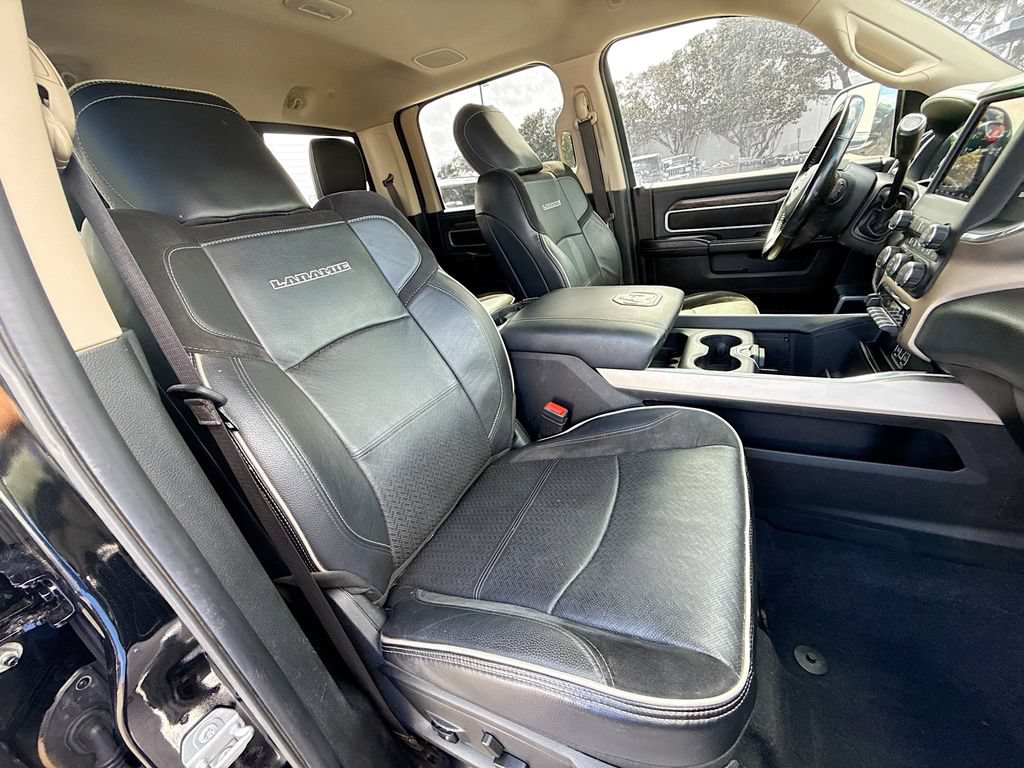 Used 2021 RAM 3500 Laramie AWD/4WD image 32