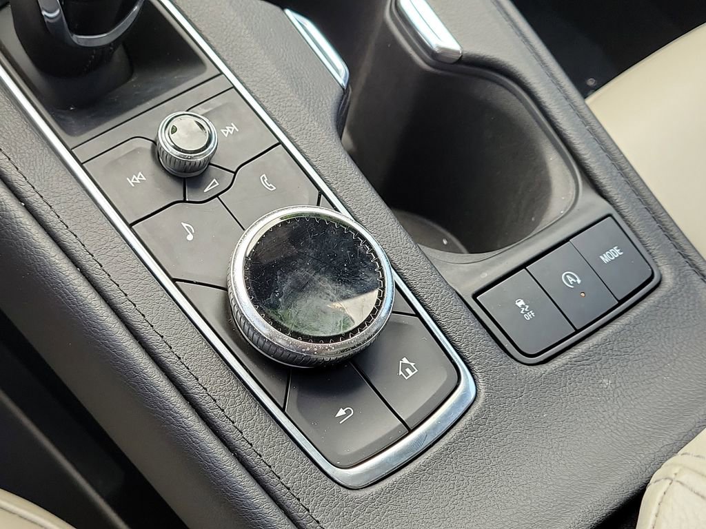 Used 2020 Cadillac XT4 Premium Luxury image 29