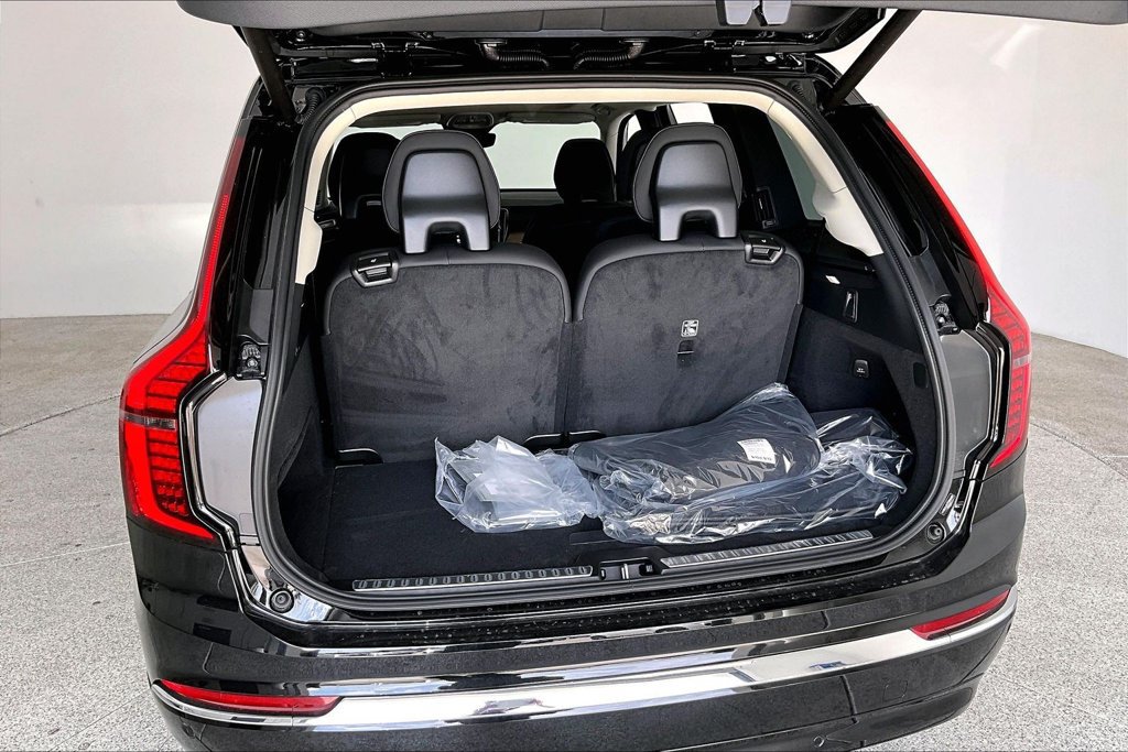 New 2026 Volvo XC90 B5 Plus AWD/4WD image 43