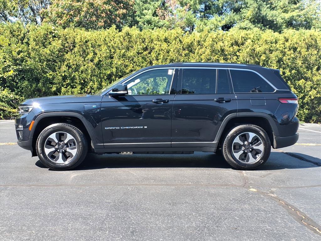 Used 2024 Jeep Grand Cherokee Limited 4xe image 4