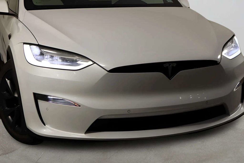 Used 2022 Tesla Model X image 31