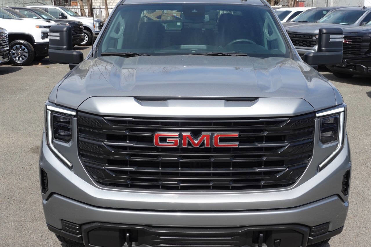 Used 2023 GMC Sierra 1500 Pro w/ Graphite Edition image 6