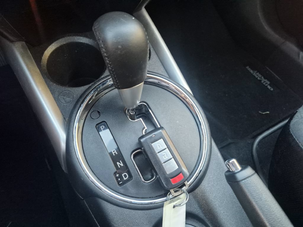 Used 2014 Mitsubishi Outlander Sport SE FWD image 18