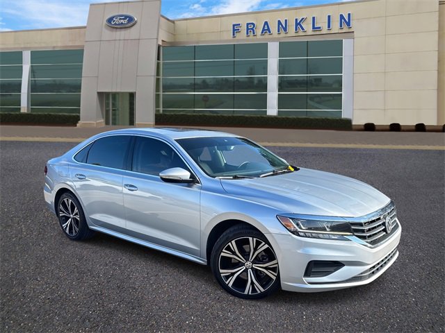 Used 2021 Volkswagen Passat 2.0T SE image 1