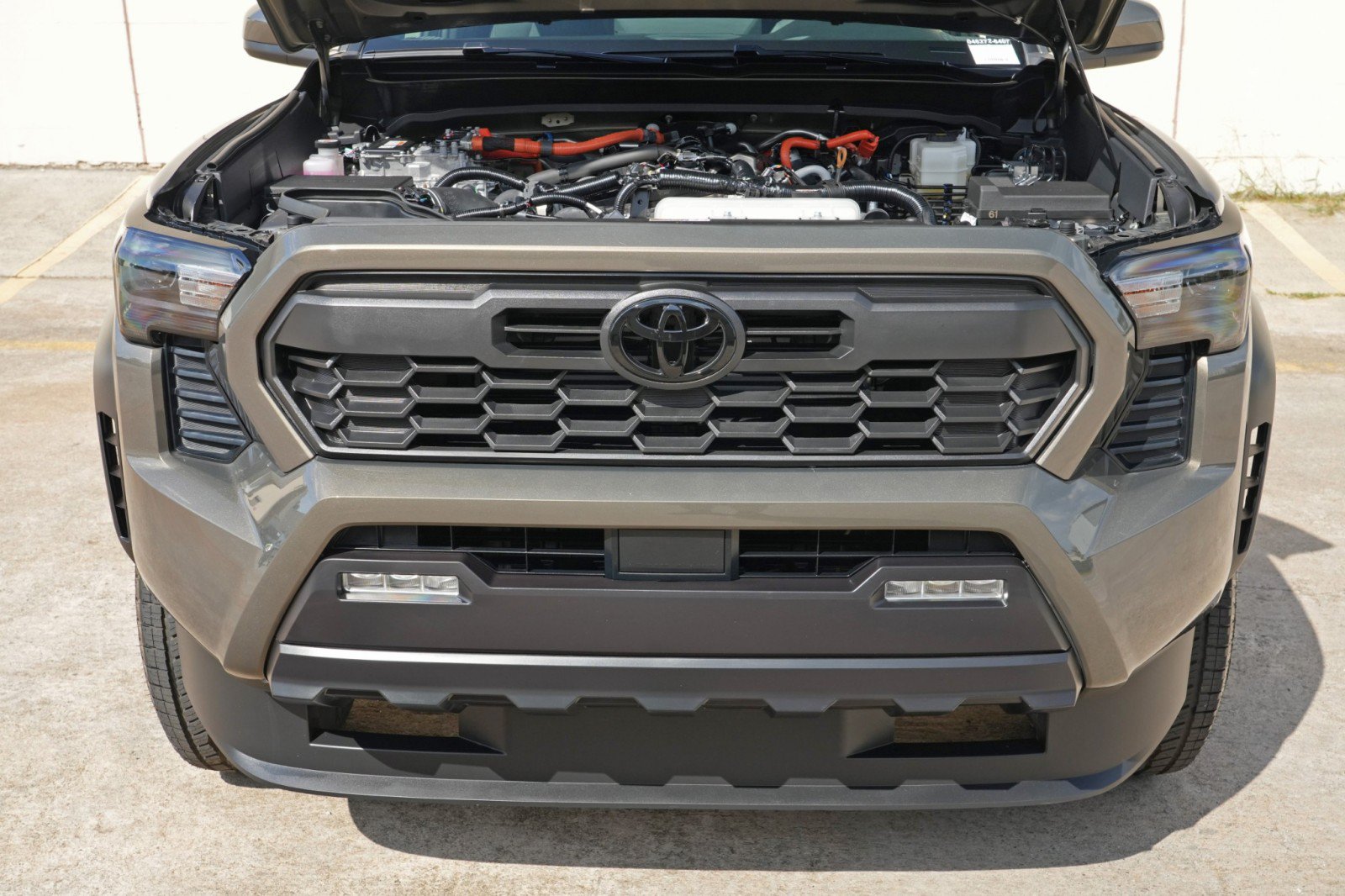 Used 2025 Toyota Tacoma TRD Off-Road AWD/4WD image 8