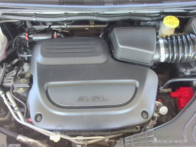 Used 2021 Chrysler Pacifica Touring-L w/ Uconnect Theater Family Group AWD/4WD image 10