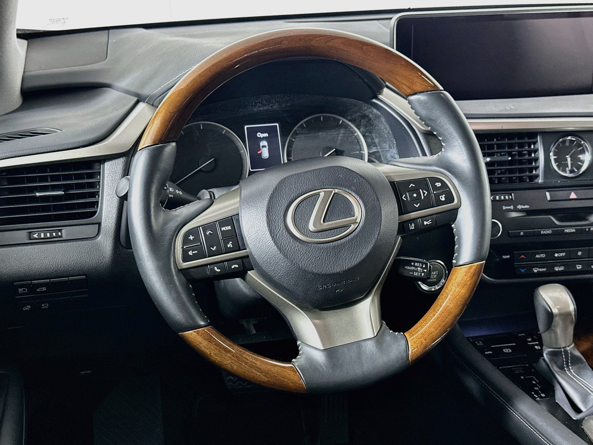 Used 2019 Lexus RX 350 AWD w/ Navigation Package image 18