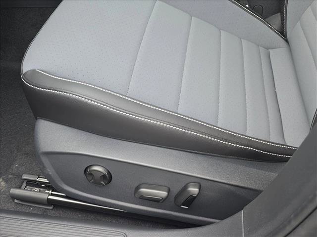 New 2026 Volkswagen Jetta SE image 6