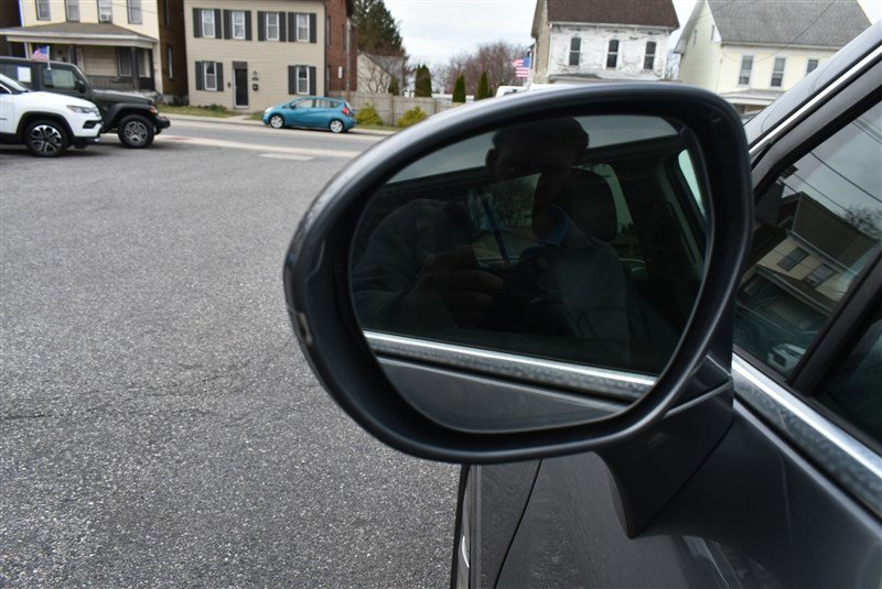 Used 2020 Buick Envision Essence image 10