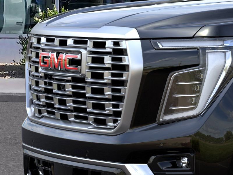 New 2026 GMC Yukon Denali w/ Denali Reserve Package AWD/4WD image 13