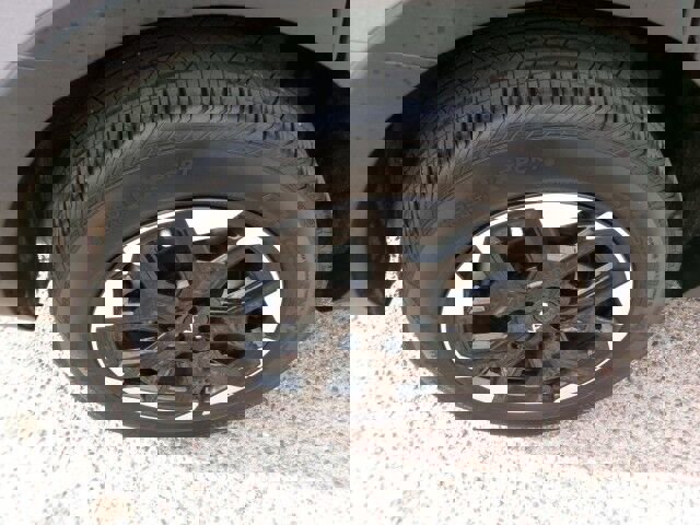 Used 2025 Kia Sorento S w/ Panoramic Sunroof Package image 24