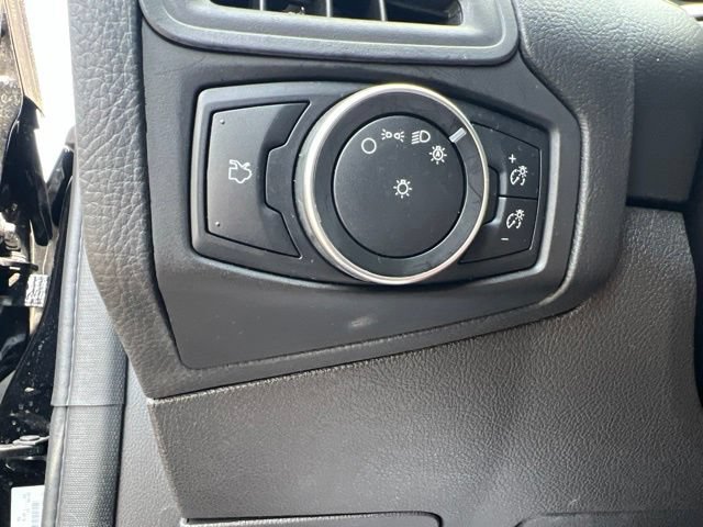 Used 2017 Ford Focus SE FWD image 10