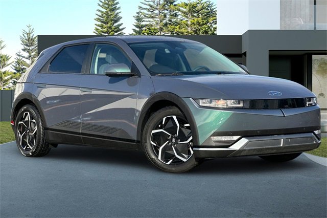 Used 2024 Hyundai Ioniq 5 SEL image 2