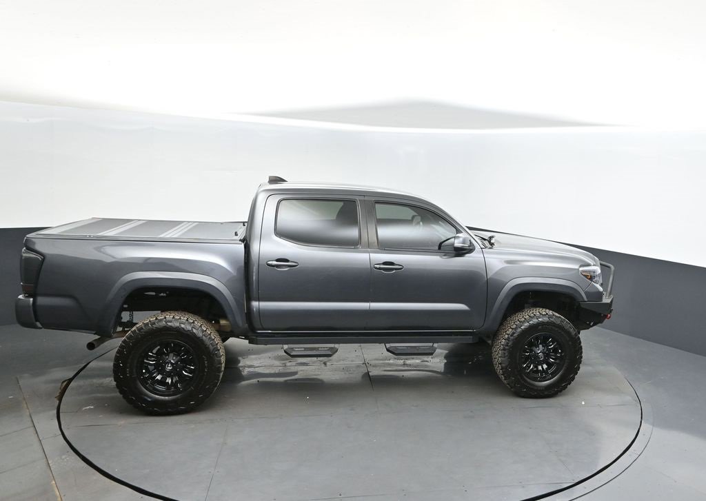 Used 2020 Toyota Tacoma TRD Off-Road image 34