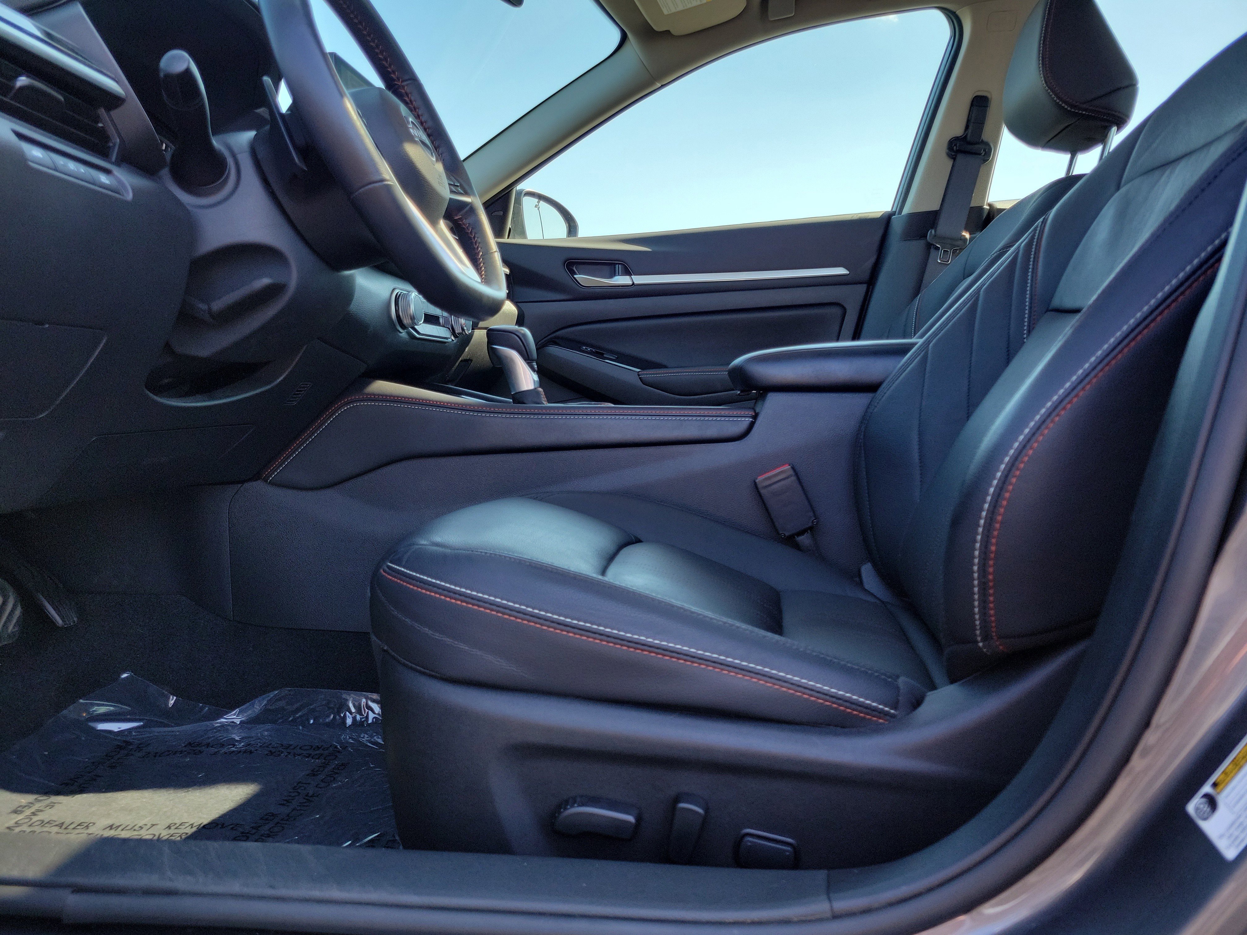 Certified 2024 Nissan Altima 2.5 SR w/ SR Premium Package image 16