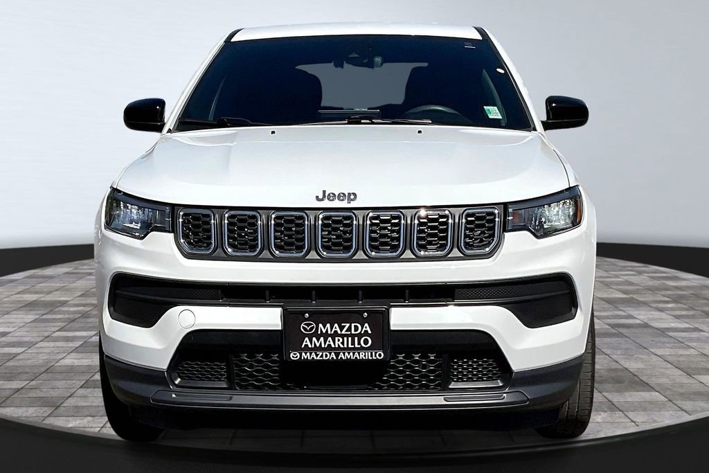 Used 2024 Jeep Compass Sport image 3