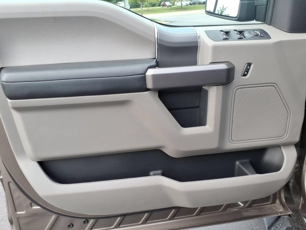 Used 2020 Ford F150 XLT w/ Equipment Group 302A Luxury AWD/4WD image 13