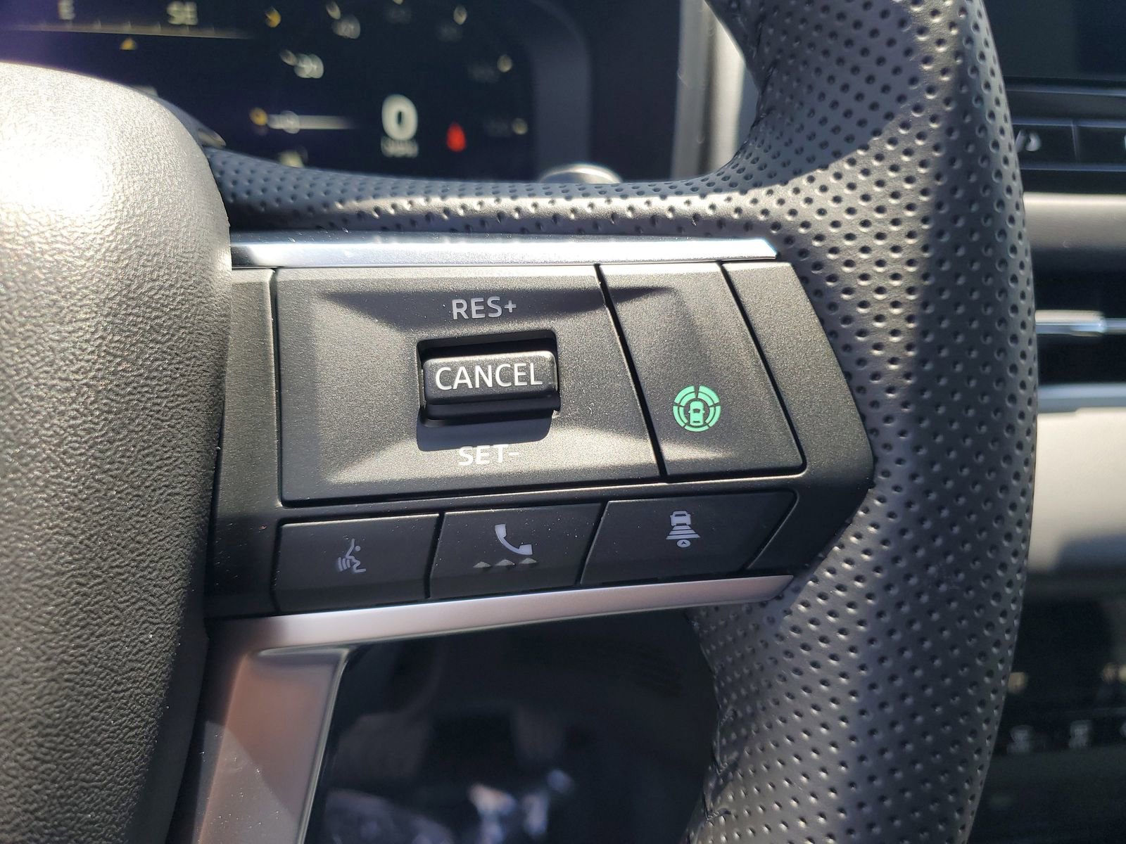 New 2025 Mitsubishi Outlander SE image 13