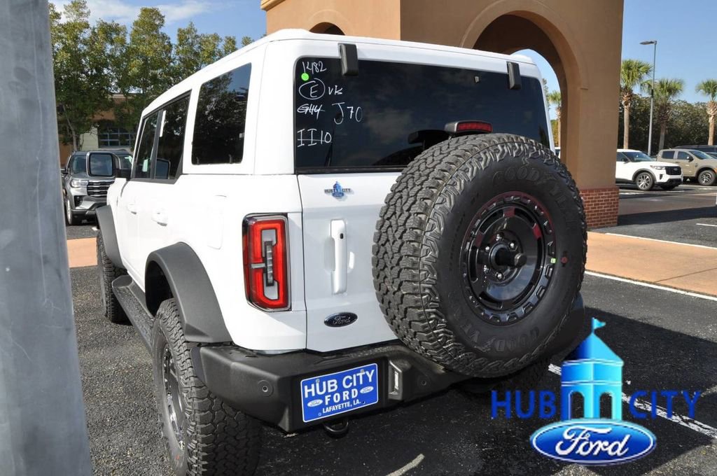 New 2025 Ford Bronco Outer Banks w/ Sasquatch Package image 3