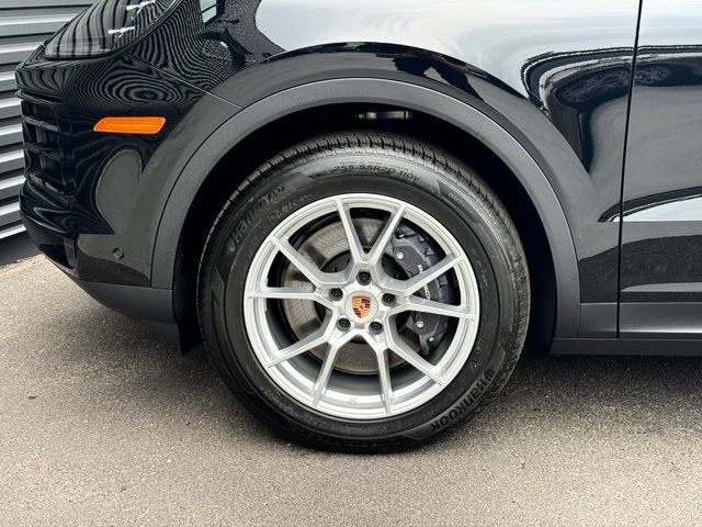 New 2026 Porsche Cayenne Coupe AWD/4WD image 11