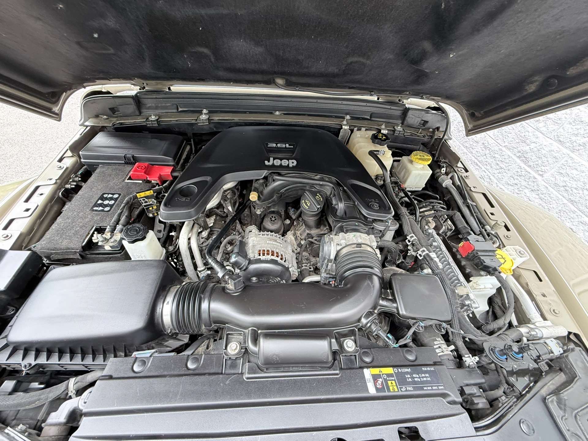 Used 2020 Jeep Gladiator Rubicon AWD/4WD image 37