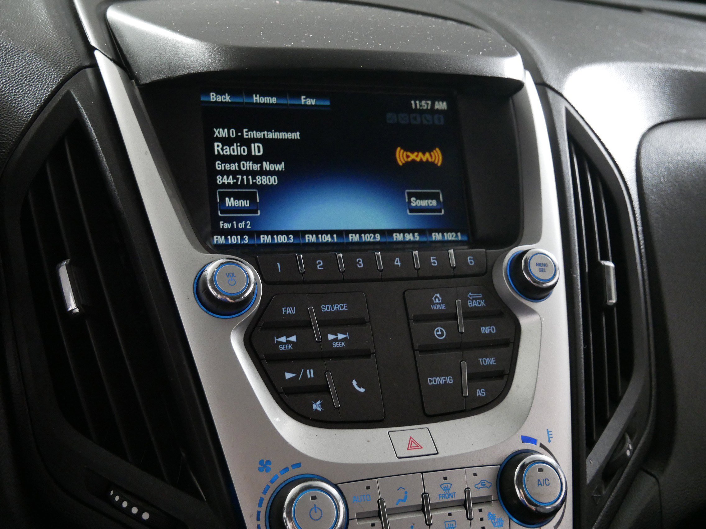 Used 2016 Chevrolet Equinox LT w/ Convenience Package image 22