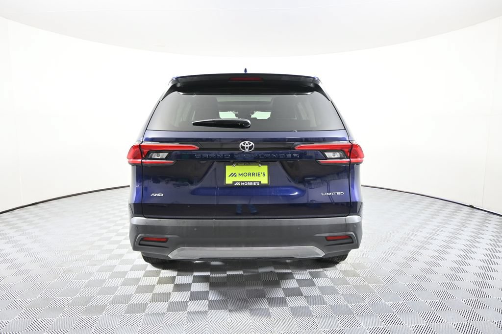 Used 2024 Toyota Grand Highlander AWD image 5