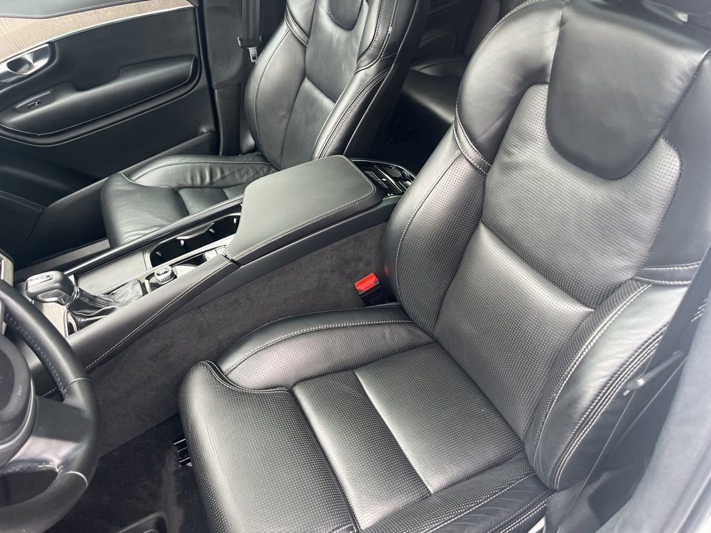 Used 2022 Volvo XC90 T6 Inscription w/ Lounge Package AWD/4WD image 9