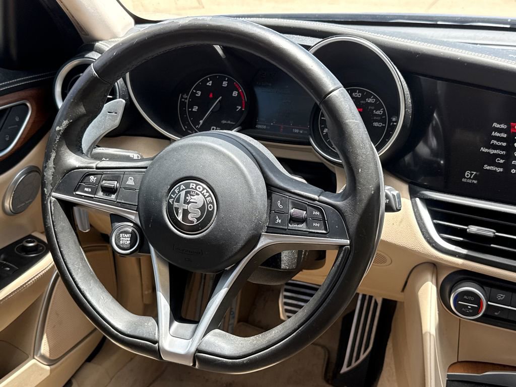 Used 2018 Alfa Romeo Giulia Ti w/ Quick Order Package 22X Lusso AWD/4WD image 12