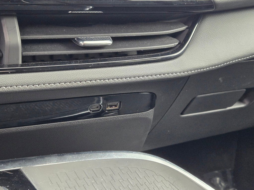 Certified 2025 Buick Enclave Preferred image 30