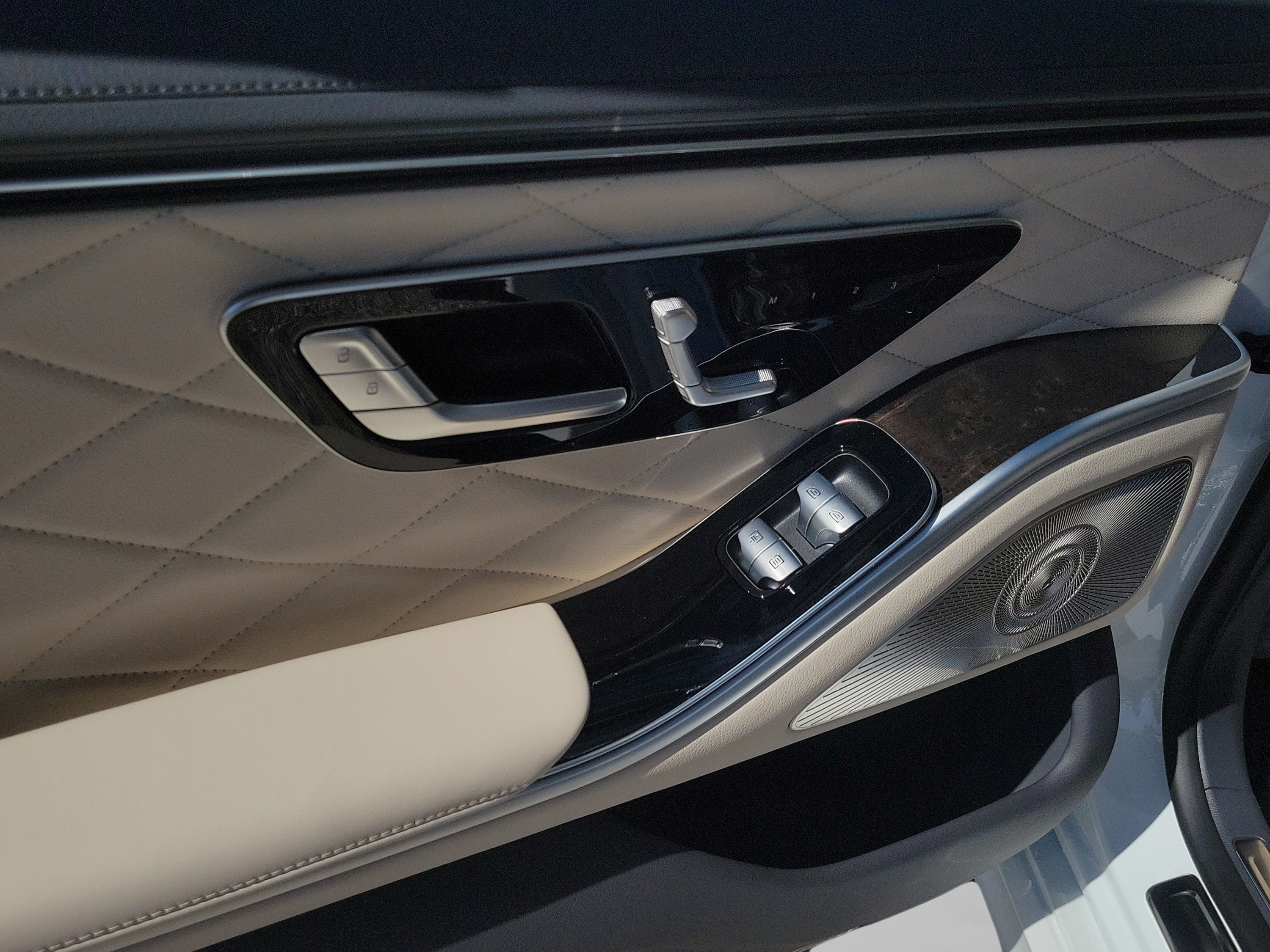 New 2027 Mercedes-Benz S 580 4MATIC Sedan image 8
