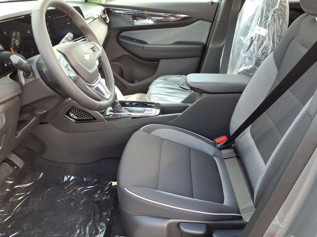 New 2026 Chevrolet TrailBlazer LT w/ LT Cold Weather Package FWD image 6